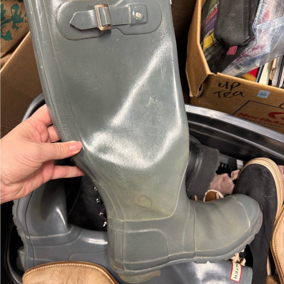 Hunter Tall Grey Glossy Rainboots (8 US / 39 EU) - Picture 7 of 7